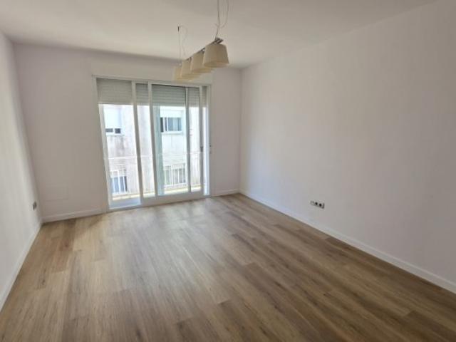 Alquiler vivienda de 3 Dormitorios, Zona Alameda