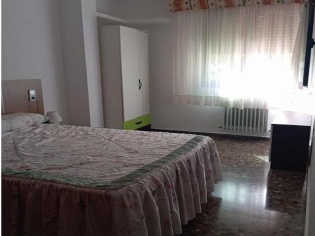 ALQUILER VIVIENDA DE 3 DORMITORIOS