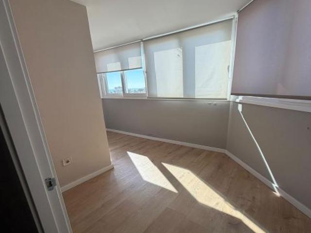 Alquiler vivienda de temporada, maximo 11 meses con vistas despejadas al mar, opcion parking