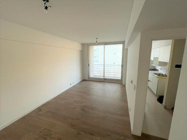 ALQUILER A ESTRENAR DEPTO 2 AMB. con BALCON, CABALLITO, LUMINOSO. FULL AMENITIES