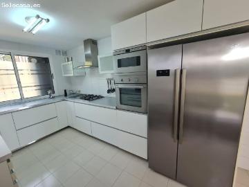 Alquiler a partir de septiembre 2026: Chalet en primera línea en Son Verí con vistas al mar