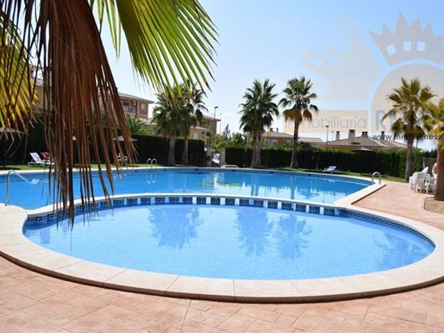 Alquiler Adosado en Altorreal, Altorreal. 1.100 €