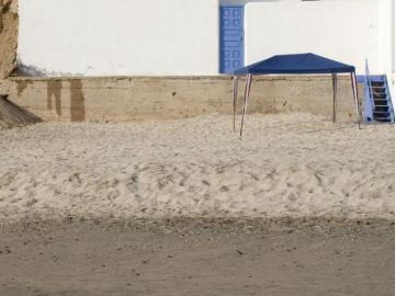 Alquiler amplia casa playa en pulpos m frente al mar y en primera fila