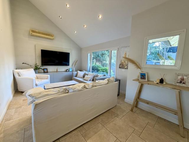 Alquiler Anual Casa en Un Lote Miraflores Country Club ? 525m?