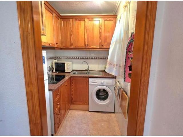 ? Alquiler Anual con Pago por Adelantado: Apartamento de 2 Dormitorios con Piscina y Terraza en Parq