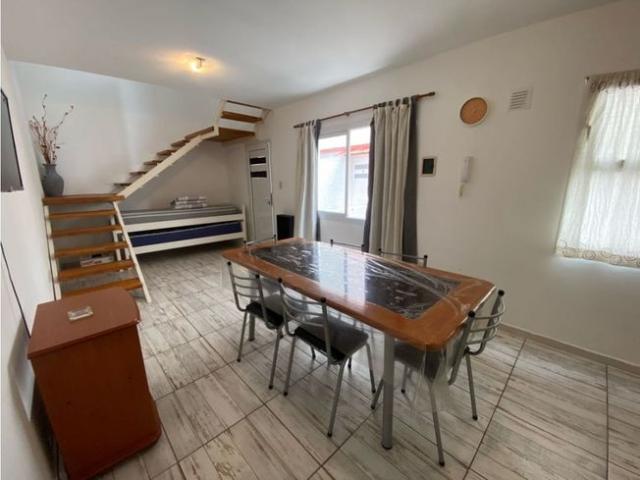ALQUILER ANUAL: departamento 1 dormitorio, amoblado, cochera y pileta