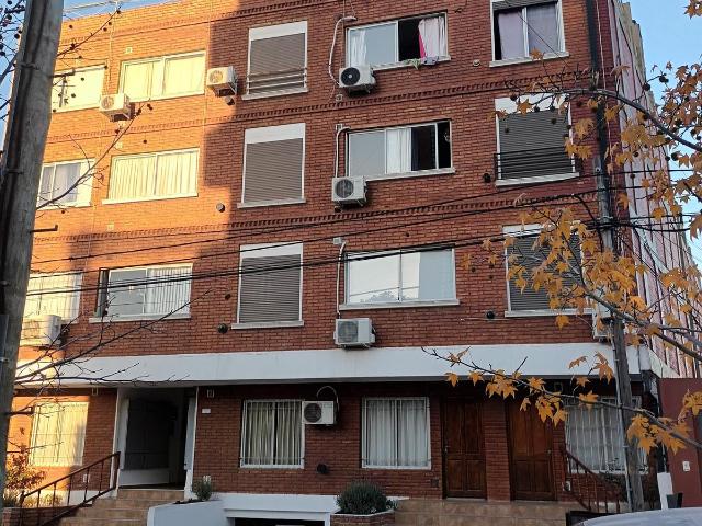 Alquiler anual departamento amoblado 1 dormitorio cochera Centro Viejo Villa Carlos Paz