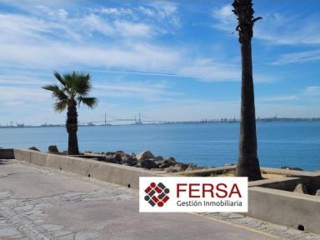 ALQUILER ANUAL FERSA INMOBILIARIA COMERCIALIZA EN EXCLUSIVA ATICO FRONTAL AL MAR EN PUERTO SHERRY