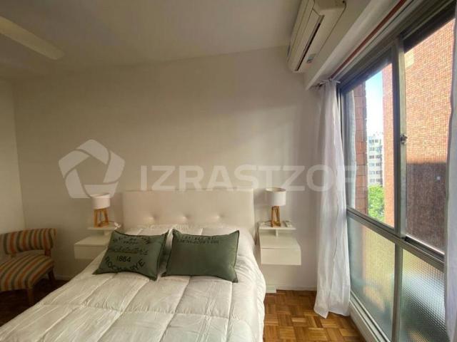 Alquiler anual/semestral departamento 3 amb amoblado c/balcon a mts Estacion Coghlan