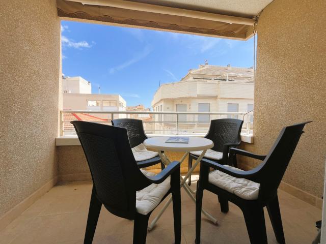 Alquiler apartamento con aire acondicionado, terraza