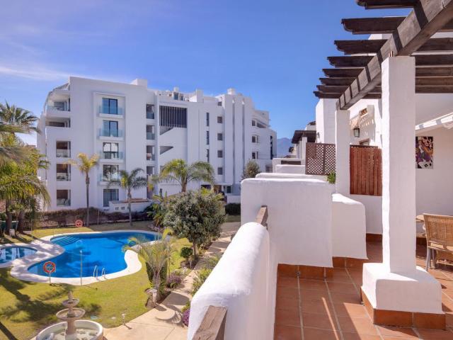 alquiler apartamento en costalita, estepona