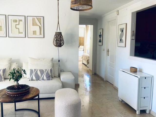 Alquiler Apartamento en Este Elviria, Marbella