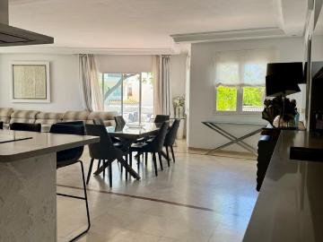 Alquiler Apartamento en San Pedro De Alcántara Cortijo Blanco, Marbella