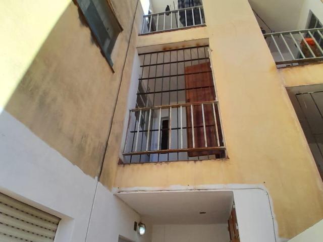 ALQUILER B CENTRO 2 DORMITORIOS, PATIO Y BALCON
