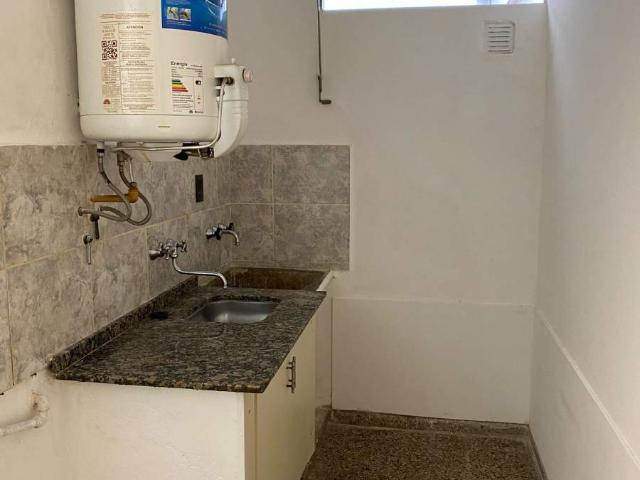 ALQUILER CASTRO BARROS 1043 1 DORM PB CON PATIO