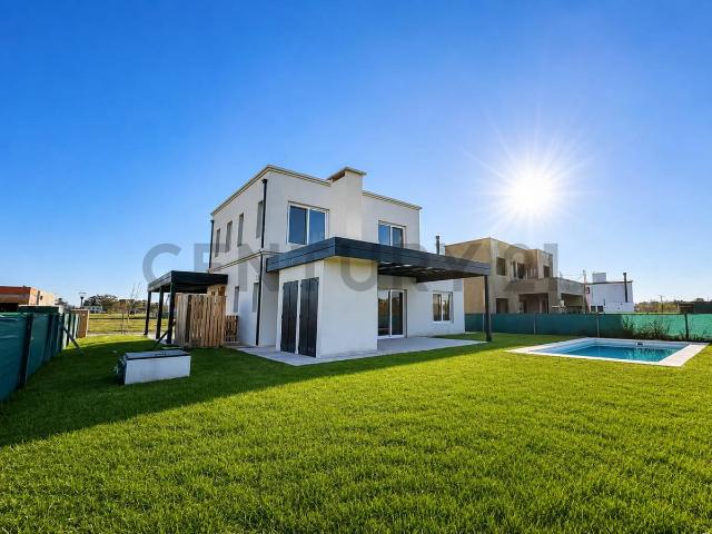 ALQUILER| CASA A ESTRENAR EN VILLAGE JOVEN |