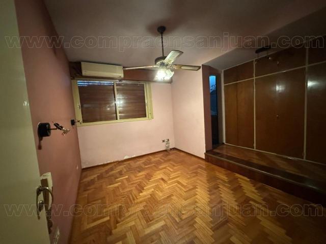 Alquiler. Casa Barrio Parque De Mayo