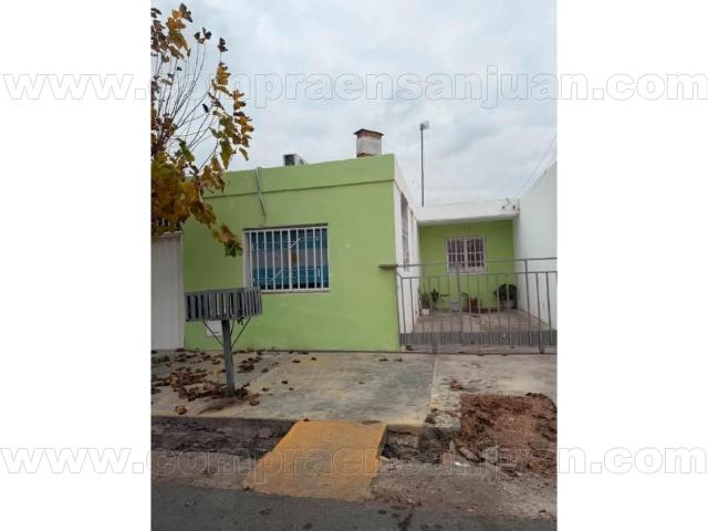 Alquiler. Casa Con 3 Habitaciones En Buen Estado. Rawson