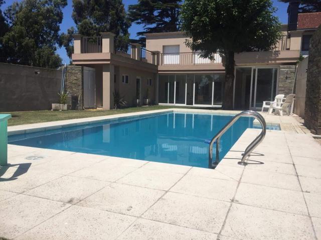 ALQUILER CASA CON PILETA DE 5 AMBIENTES EN MAR DEL PLATA
