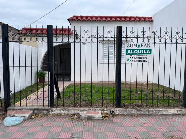 Alquiler casa de un dormitorios B° Zumaran
