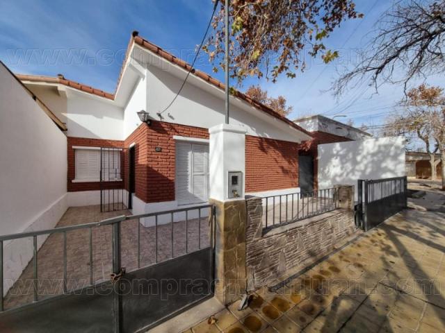Alquiler Casa De 2 Dormitorios, En Desamparados. Mls#420981133 110