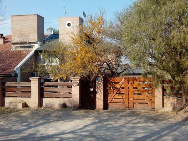 Alquiler Casa de 3 dormitorios Mendiolaza Valle del Sol