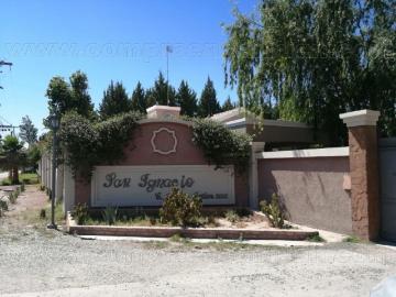 Alquiler Casa En Barrio Privado San Ignacio 3 Dormitorios. Santa Lucia