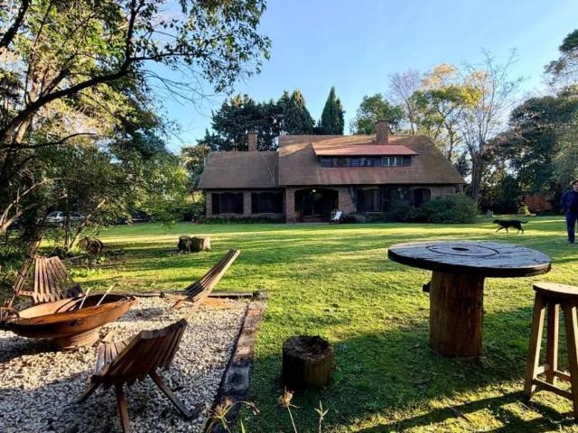 ALQUILER CASA EN BELLA VISTA