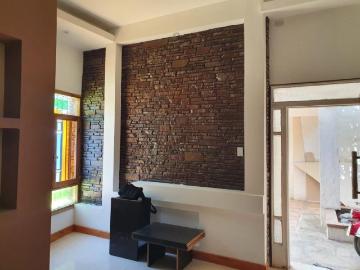 Alquiler. Casa En Calle 25 De Mayo Antes De Av. Rioja. Ref 2270