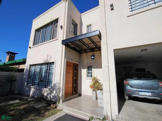 ALQUILER CASA en FRANCISCO ALVAREZ RESIDENCIAL 5 AMBIENTES con PILETA Y PARQUE