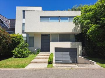 Alquiler Casa en La Horqueta Barrio Privado 4 dormitorios escritorio depencia jardín y pileta