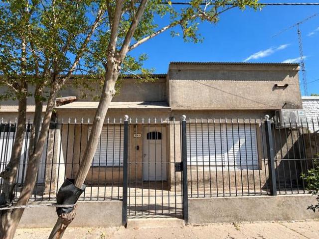 ALQUILER CASA EN SAN CARLOS NORTE
