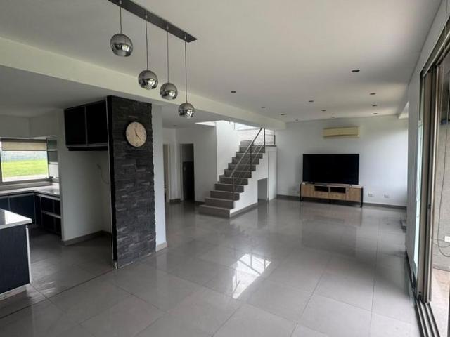 Alquiler Casa en San Sebastian Area 1 5 ambientes