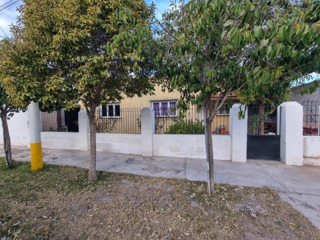 Alquiler Casa En Zona De Capital/ Rawson