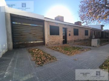 ALQUILER CASA LOS ROBLES 3 DORM