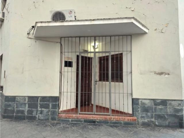 ALQUILER CASA SAN MARTIN Y 10 DE OCTUBRE