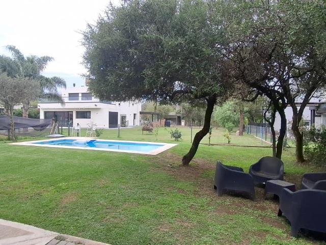 ALQUILER Casa VALLE DEL GOLF, sin muebles. 3d 3b PISCINA comodidad y confort Excelente!