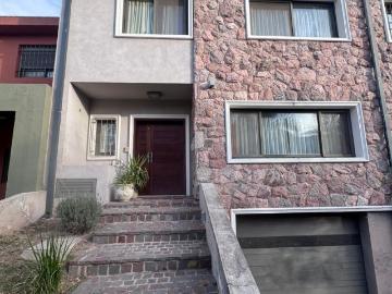 Alquiler Casa 15 años 3 dormitorios, 205m2, Norte, Macaon 4100, Jardines Del Jockey, Cordoba Capital | Argenprop