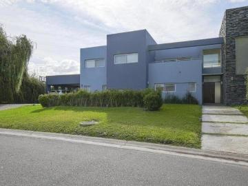 Alquiler Casa 10 años 4 dormitorios, con balcón, Norte, Panamericana Ramal Escobar 700, Haras Santa Maria | Argenprop