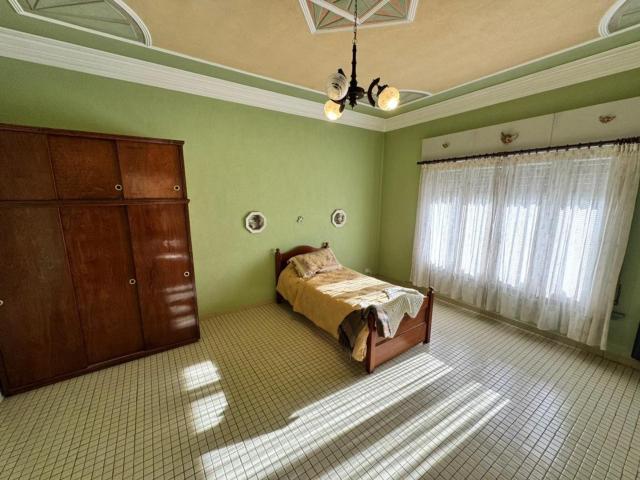 Alquiler Casa 1 dormitorio 40 años, 120m2, 1 cochera, Barcelona 400, San Antonio de Padua, Buenos Aires | Argenprop