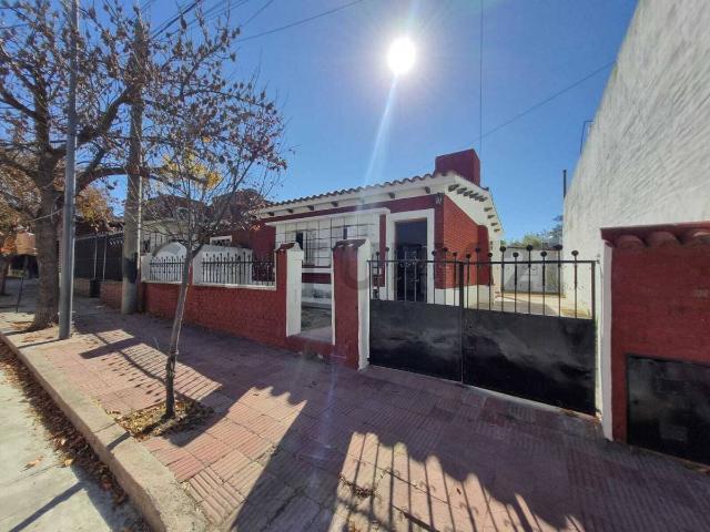 ALQUILER CASA 2 DORM BARRIO PROVIDENCIA