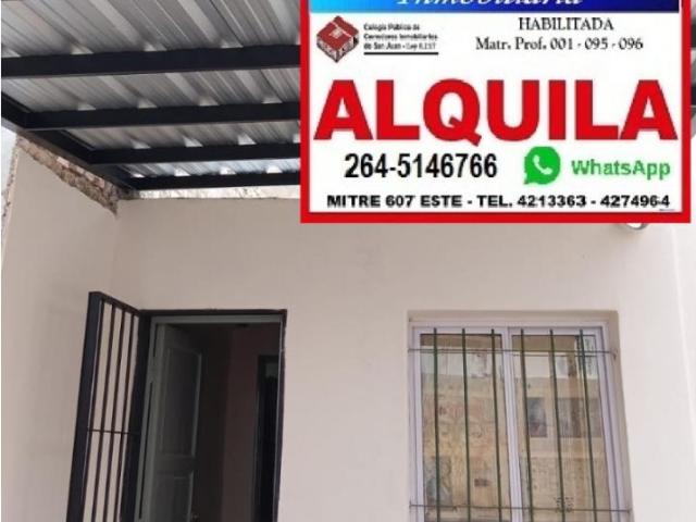Alquiler Casa 2 Dorm. Excelente Ubicacion Muy Cerca De Rawson Y De Capital. Con Patio Chico+cochera. Todo Electrico