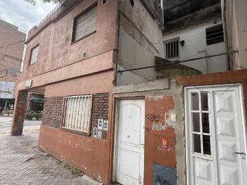 Alquiler Casa 2 dormitorios 60 años, 100m2, Catamarca 2600 piso PA, Pichincha | Argenprop