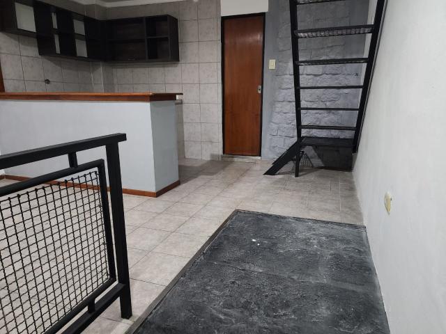 Alquiler Casa 2 dormitorios, Juan Farrell 900, Valentin Alsina | Argenprop