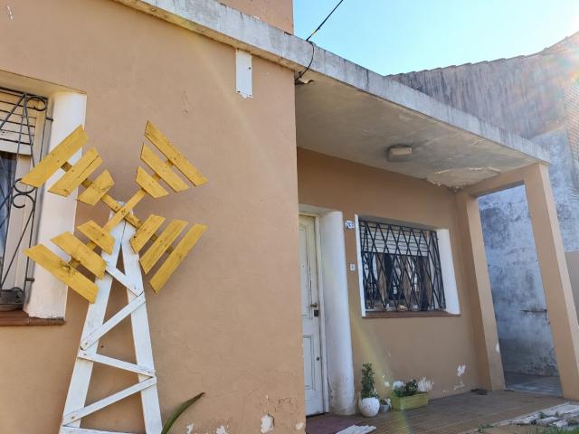 ALQUILER CASA 3 AMBIENTES CON PARQUE EN ITUZAINGO