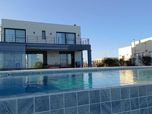 Alquiler Casa 3 años 3 dormitorios, 170m2, 6 cocheras, San Sebastian A 10 A Laguna Alquiler, San Sebastian | Argenprop