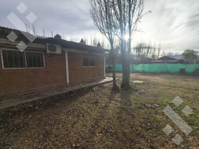 Alquiler casa 3 dorm Chacras, calle 20 y 2 Centenario Neuquen, Argentina