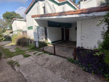 Alquiler Casa 3 dormitorios, 1 cochera, Tarragona Bis 300, Rosario | Argenprop