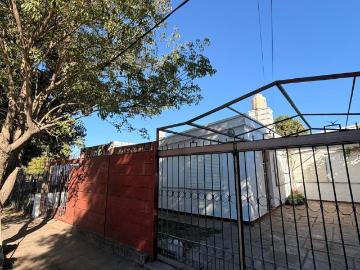 ALQUILER CASA 3 DORMITORIOS CON PILETA A MTRS DEL PASEO LIBERTAD