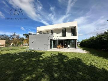 Alquiler Casa 3 dormitorios a estrenar, 267m2, 2 cocheras, Mar Del Plata, Buenos Aires | Argenprop